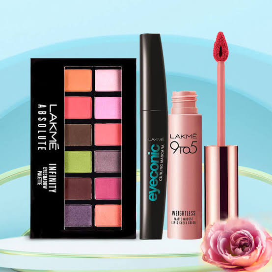 Lakme Absolute Makeup Kit